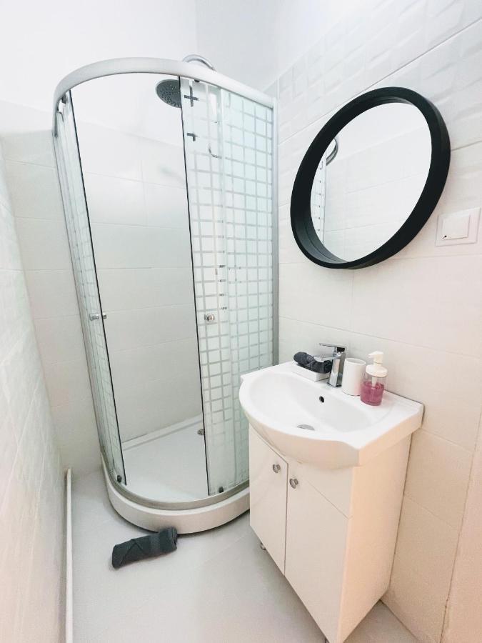 Apartament Plopilor Studios Sibiu Exteriör bild