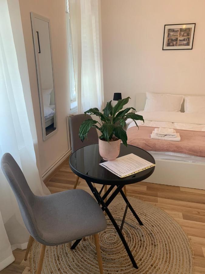 Apartament Plopilor Studios Sibiu Exteriör bild