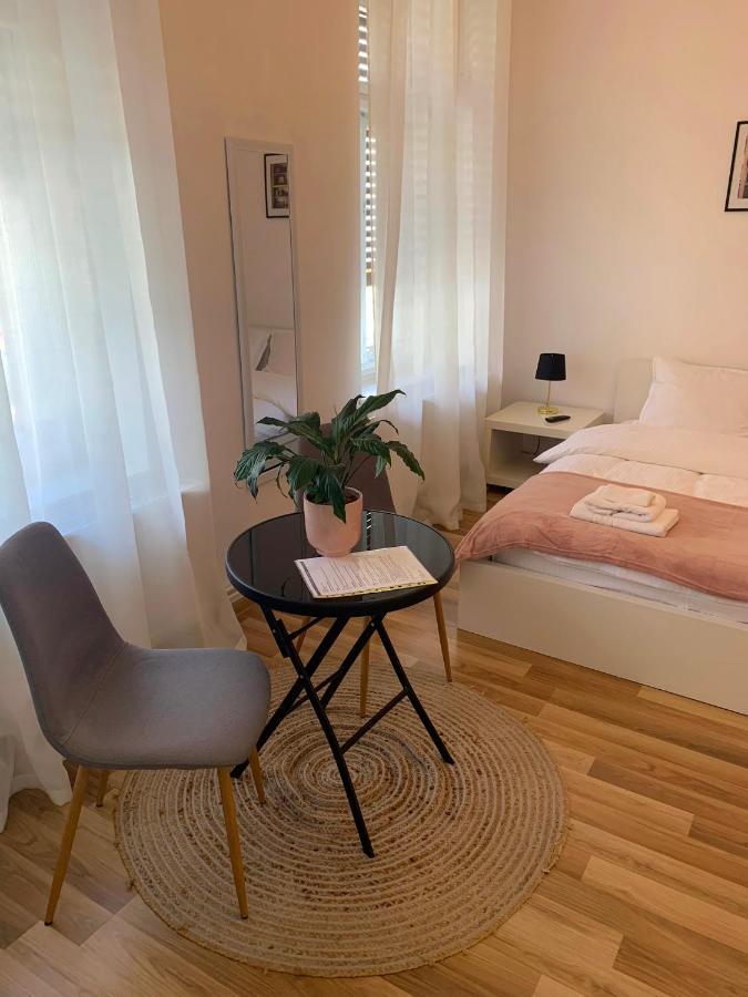 Apartament Plopilor Studios Sibiu Exteriör bild